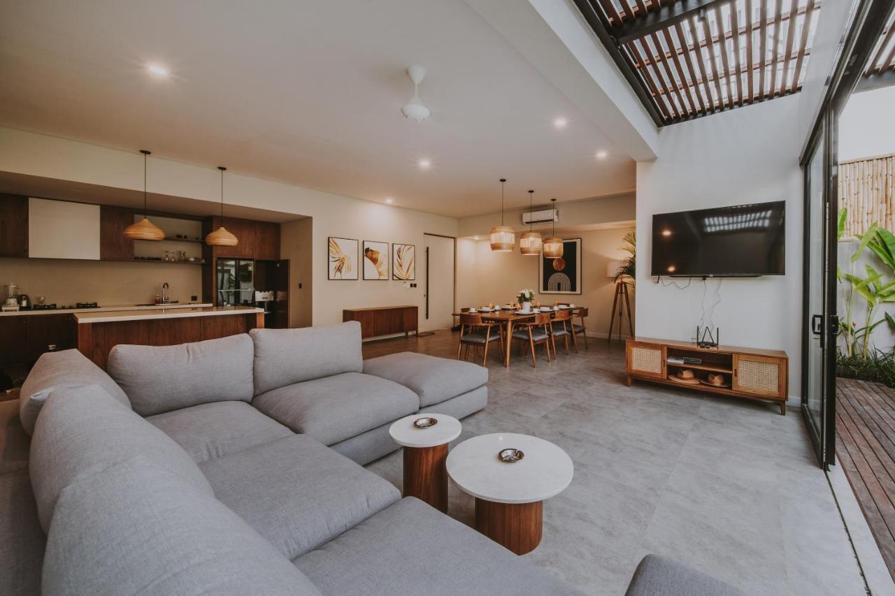 New 4 Bedroom 5 Min Walk To Berawa Beach Enclosed Livng Canggu Extérieur photo