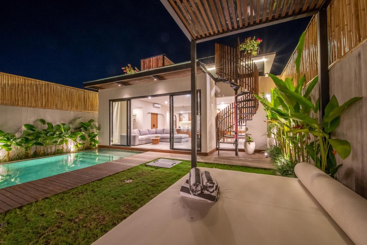 New 4 Bedroom 5 Min Walk To Berawa Beach Enclosed Livng Canggu Extérieur photo