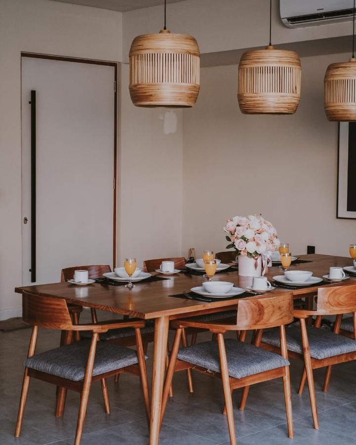 New 4 Bedroom 5 Min Walk To Berawa Beach Enclosed Livng Canggu Extérieur photo