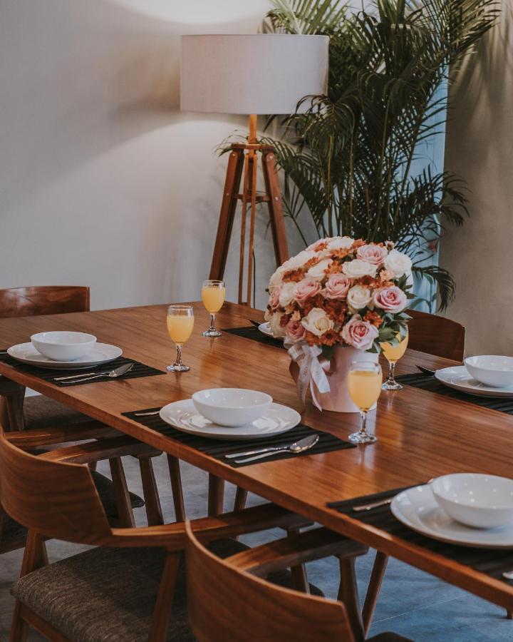 New 4 Bedroom 5 Min Walk To Berawa Beach Enclosed Livng Canggu Extérieur photo